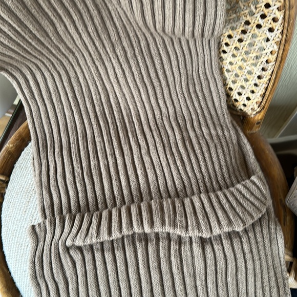 Elizabeth Suzann Classic Rib Scarf Beneficial Wool - Picture 4 of 6